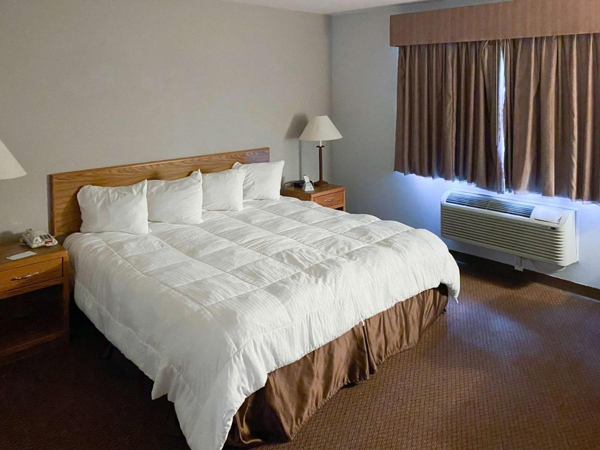 Motel 6 Norway Mi Eksteriør bilde